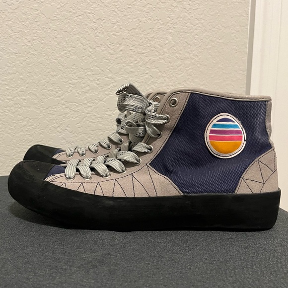 Super Gratton FRONTEER Hightops - Picture 1 of 7